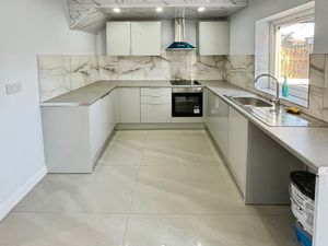 Kitchen- click for photo gallery